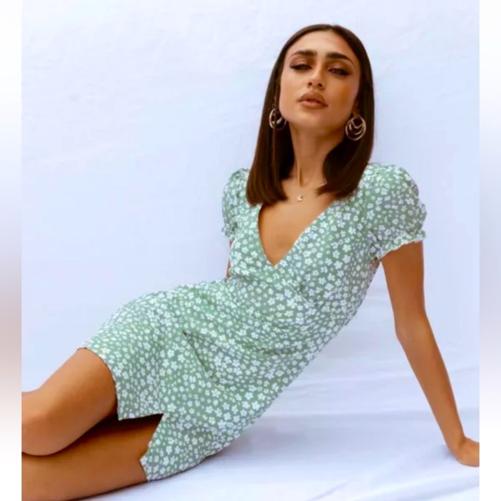 Princess Polly Green Floral Daisy Puff Sleeve Mini Dress - Picture 3 of 16